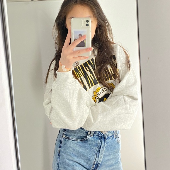 The cropped sweatshirt - Picture 4 of 4